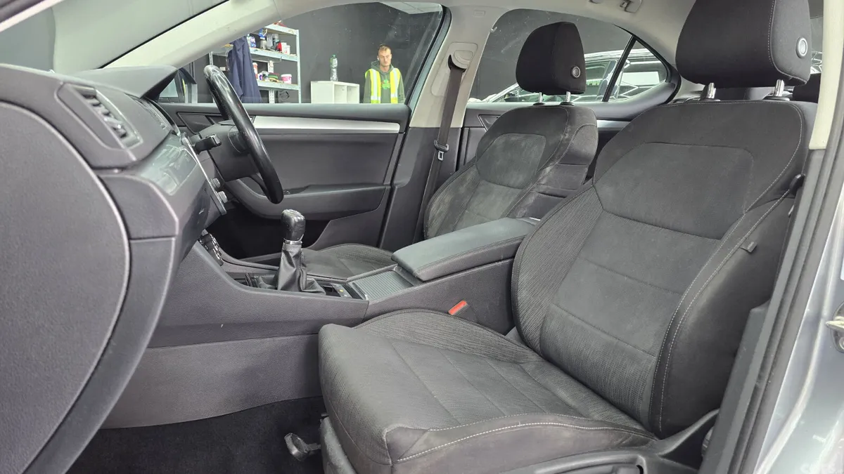Skoda Superb Saloon, Diesel, 2019, Grey