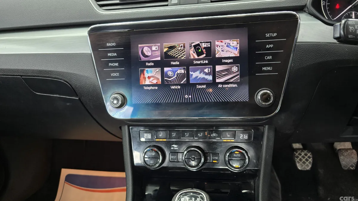 Skoda Superb Saloon, Diesel, 2019, Grey