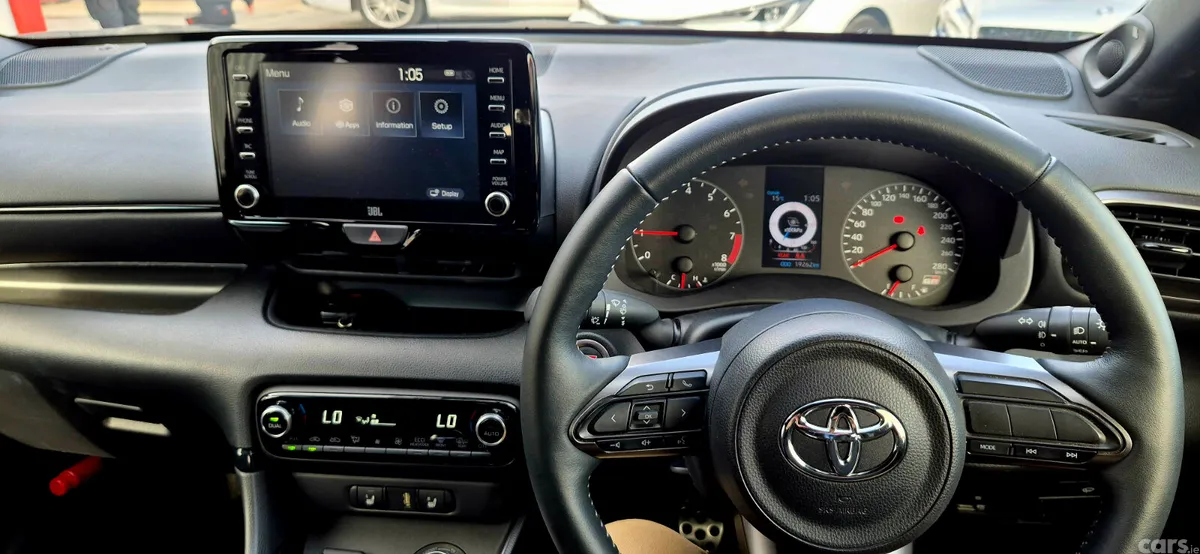 Toyota Yaris Hatchback, Petrol, 2021, White