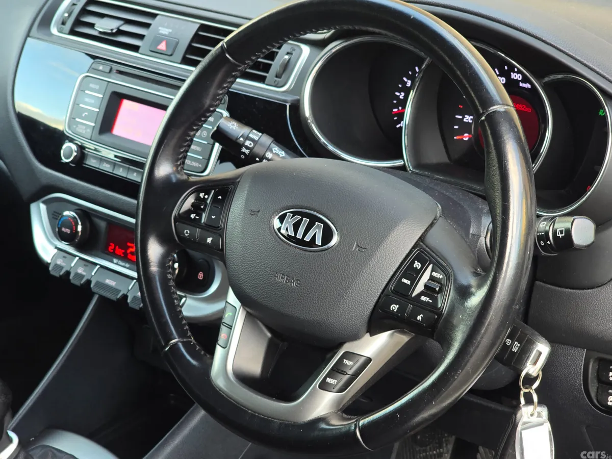 Kia Rio Hatchback, Diesel, 2017, White