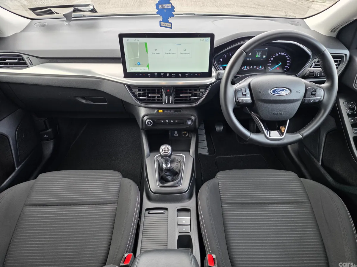 Ford Focus Hatchback, Petrol, 2023, Black