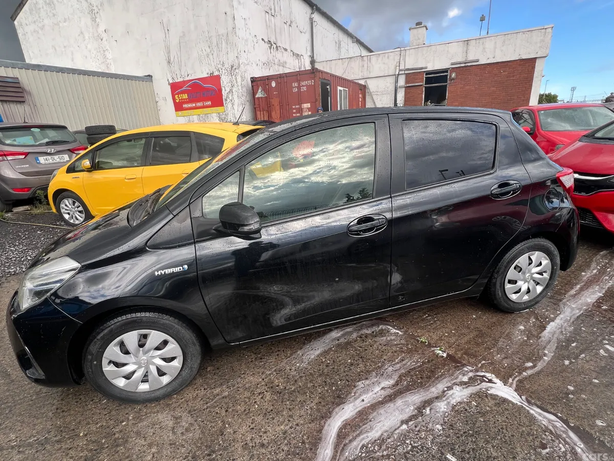 Toyota Vitz Hatchback, Petrol Hybrid, 2017, Black