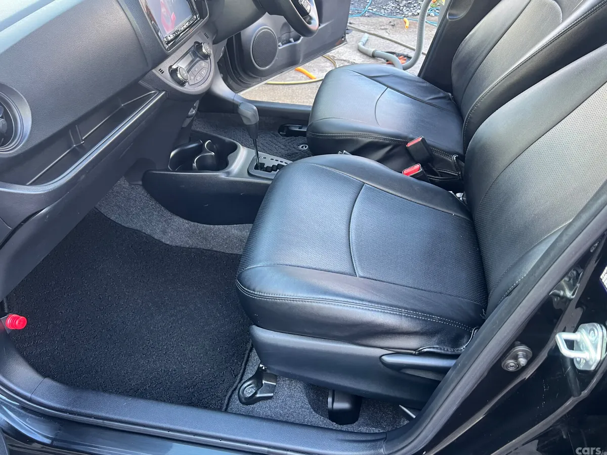 Toyota Vitz Hatchback, Petrol Hybrid, 2017, Black