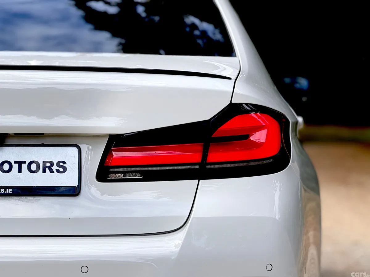 BMW 5-Series Saloon, Diesel, 2022, White