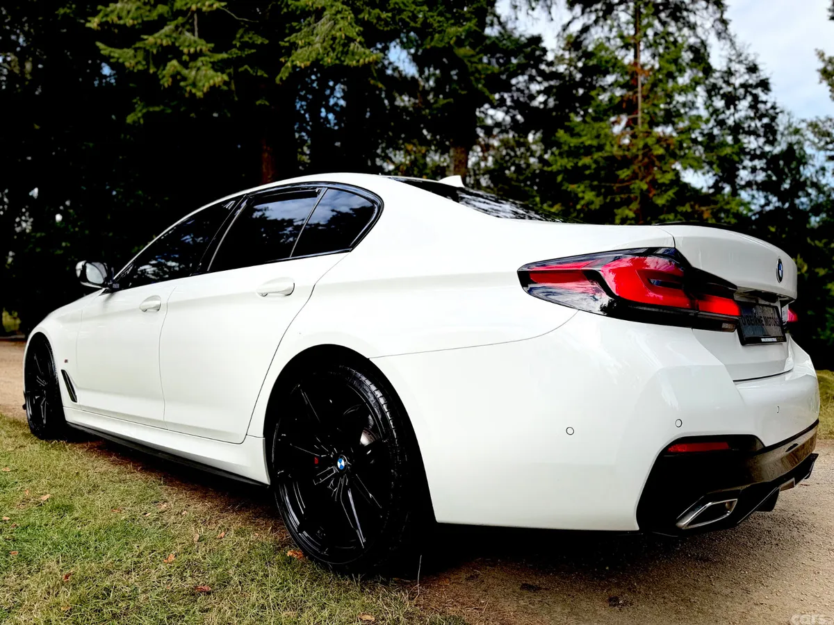BMW 5-Series Saloon, Diesel, 2022, White