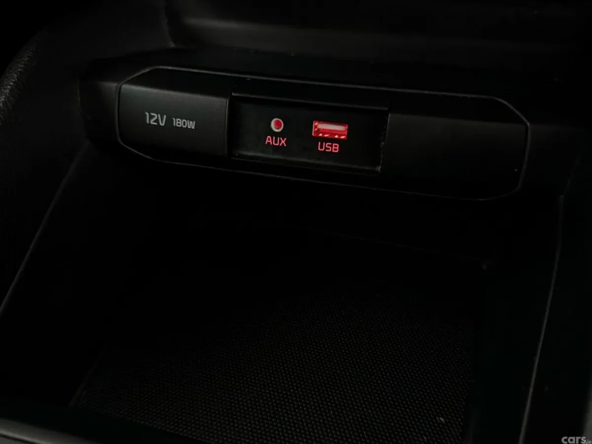 Kia Stonic Hatchback, Petrol, 2019, Grey