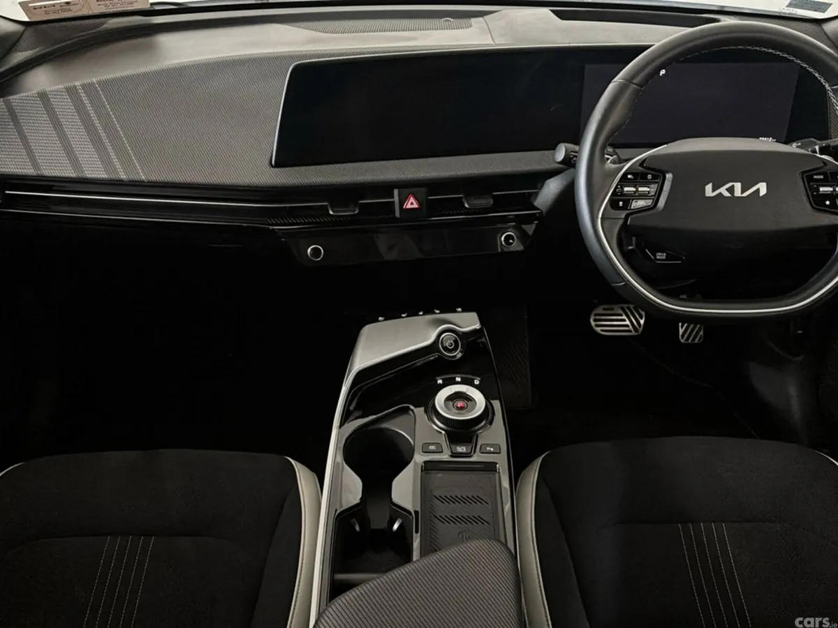 Kia EV6 MPV, Electric, 2024, White
