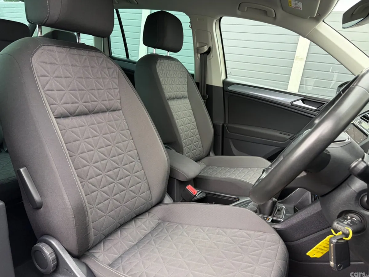 Volkswagen Tiguan Estate, Diesel, 2023, Silver