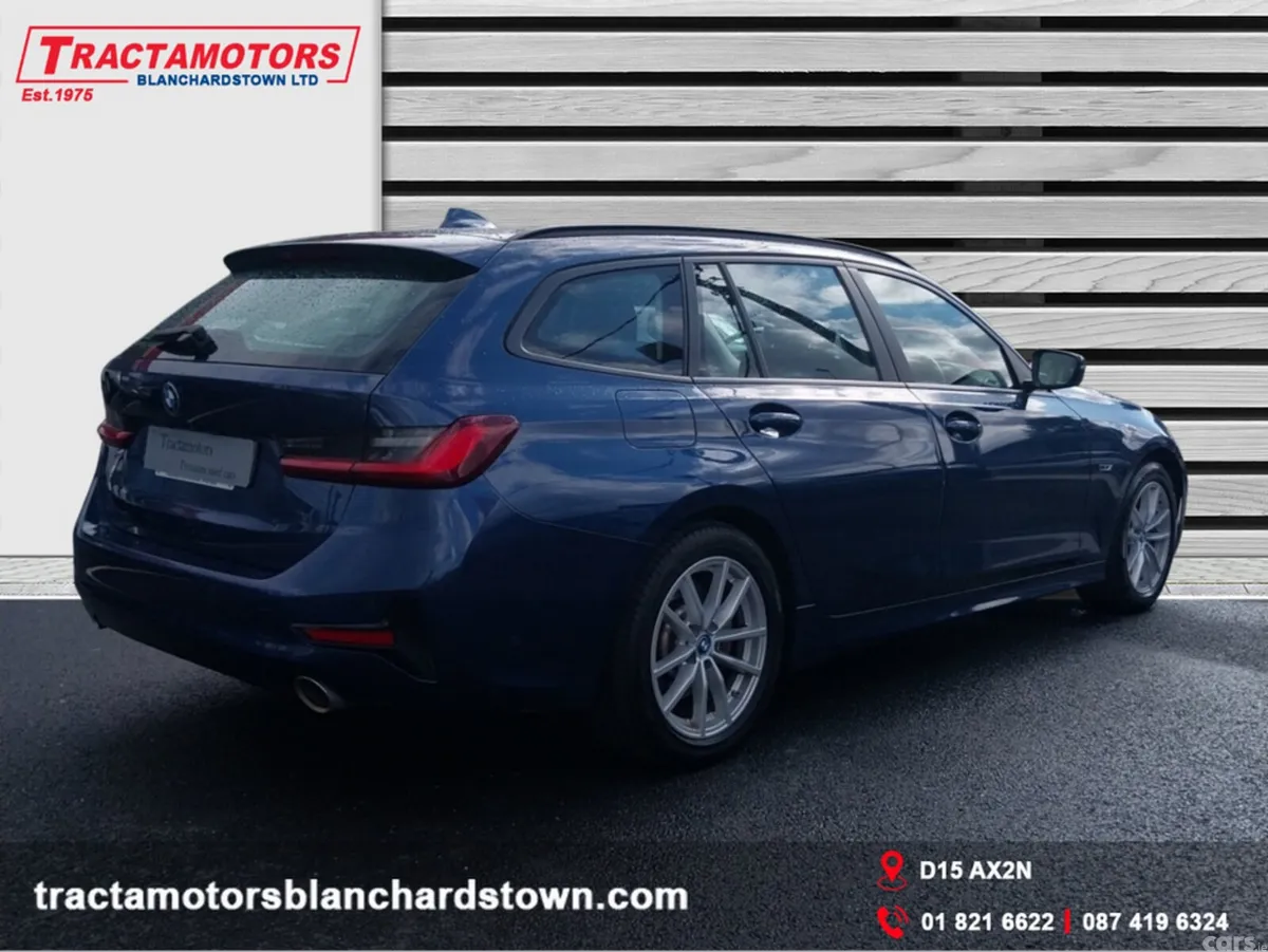 BMW 3-Series Estate, Petrol Plug-in Hybrid, 2022, Blue
