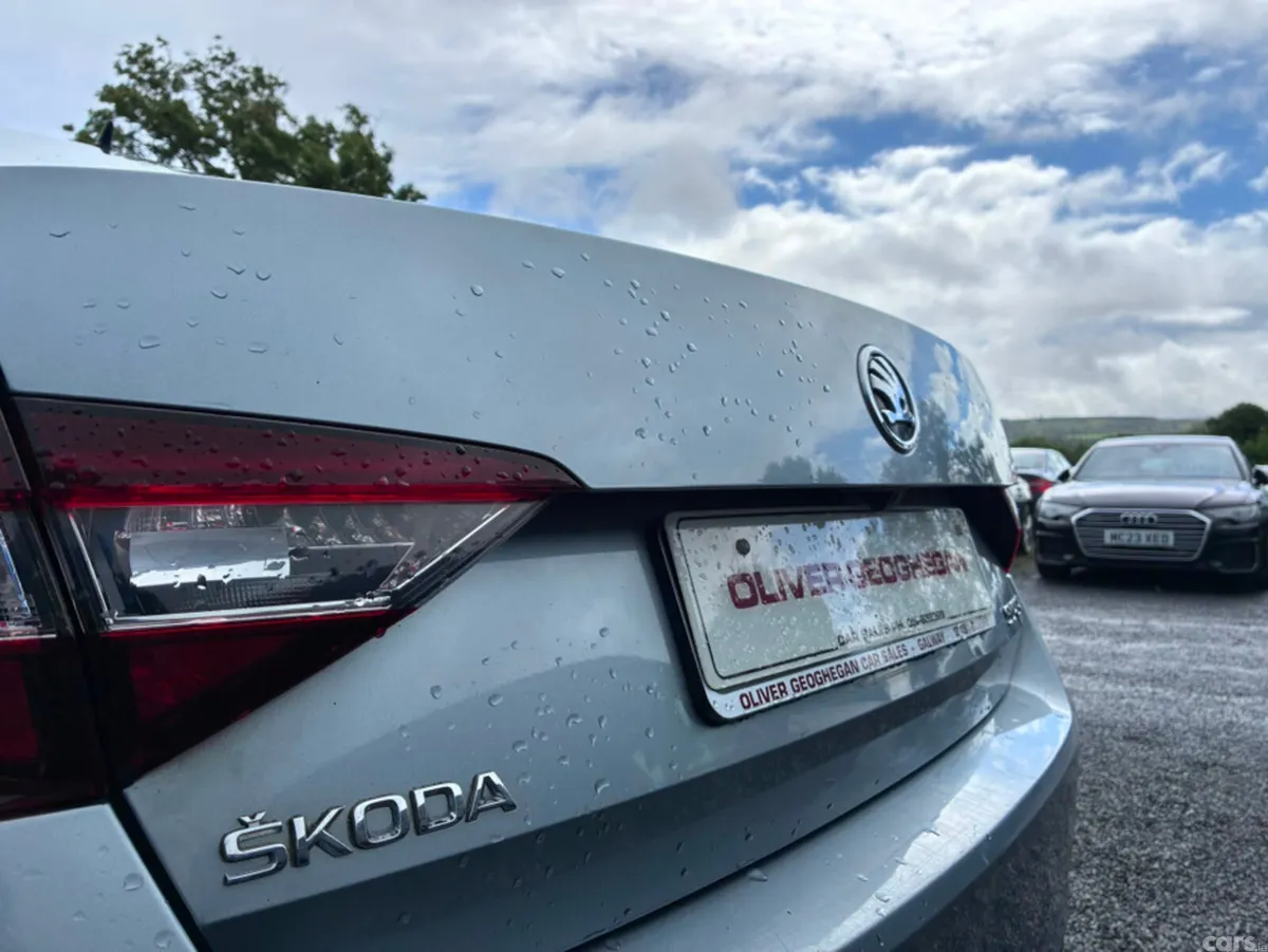 Skoda Superb Hatchback, Diesel, 2017, Grey