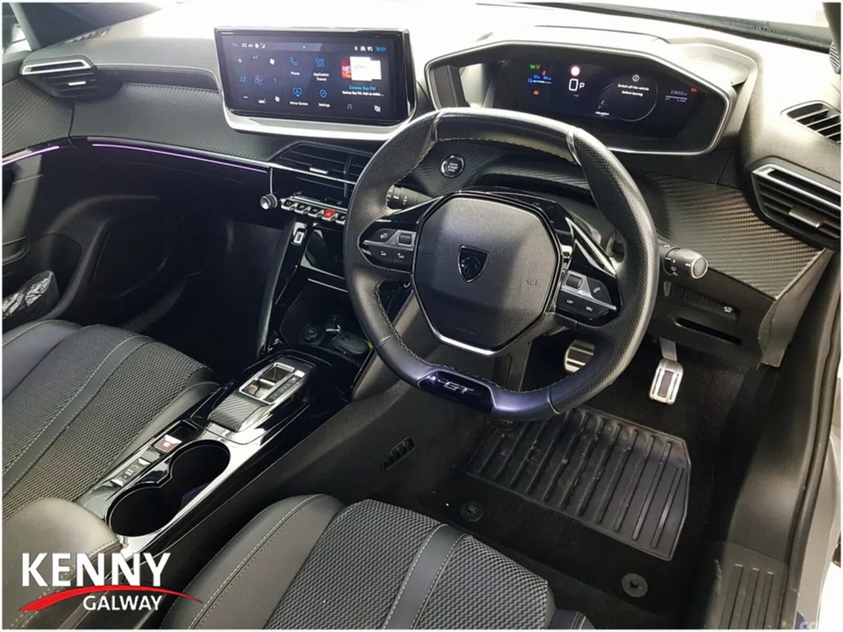 Peugeot 2008 Hatchback, Electric, 2024, Grey
