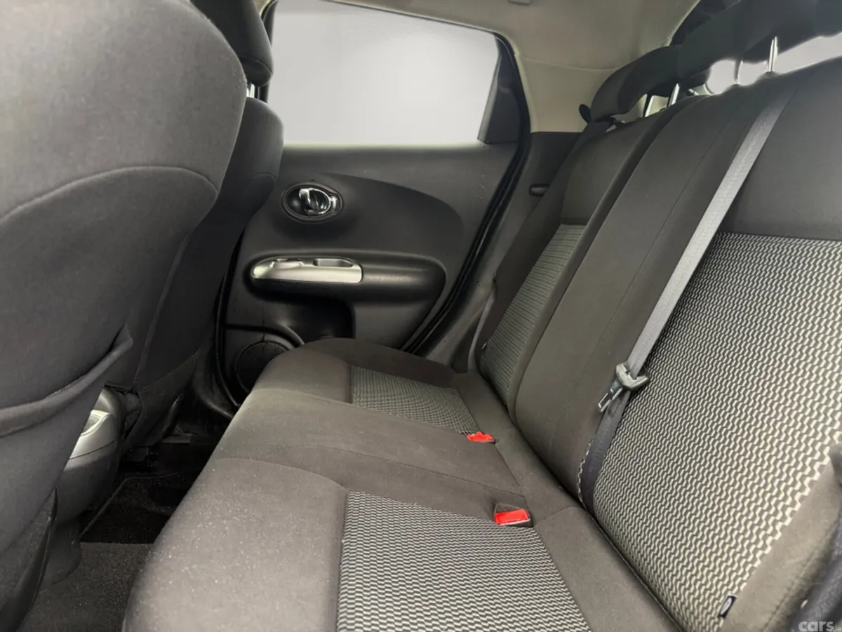 Nissan Juke Hatchback, Petrol, 2017, Grey