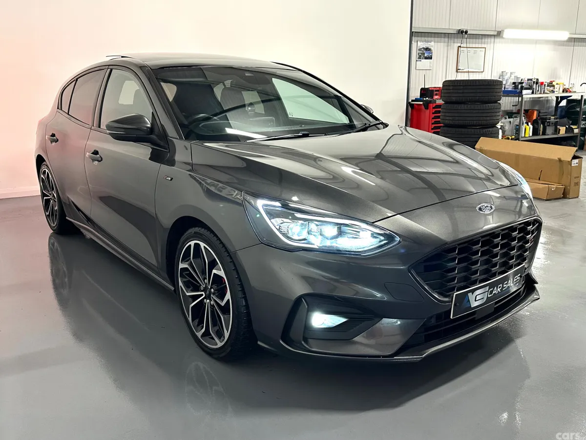 Ford Focus Hatchback, Diesel, 2020, Grey