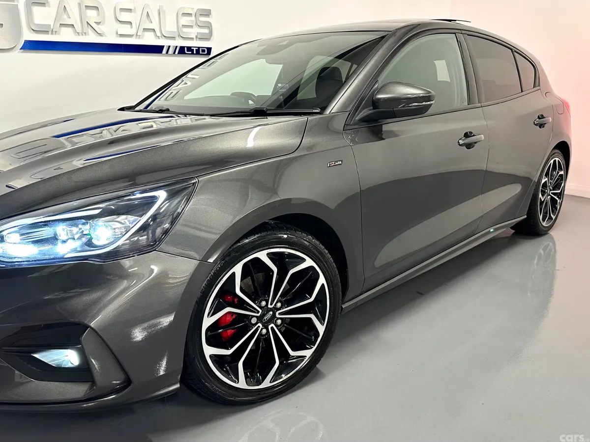 Ford Focus Hatchback, Diesel, 2020, Grey