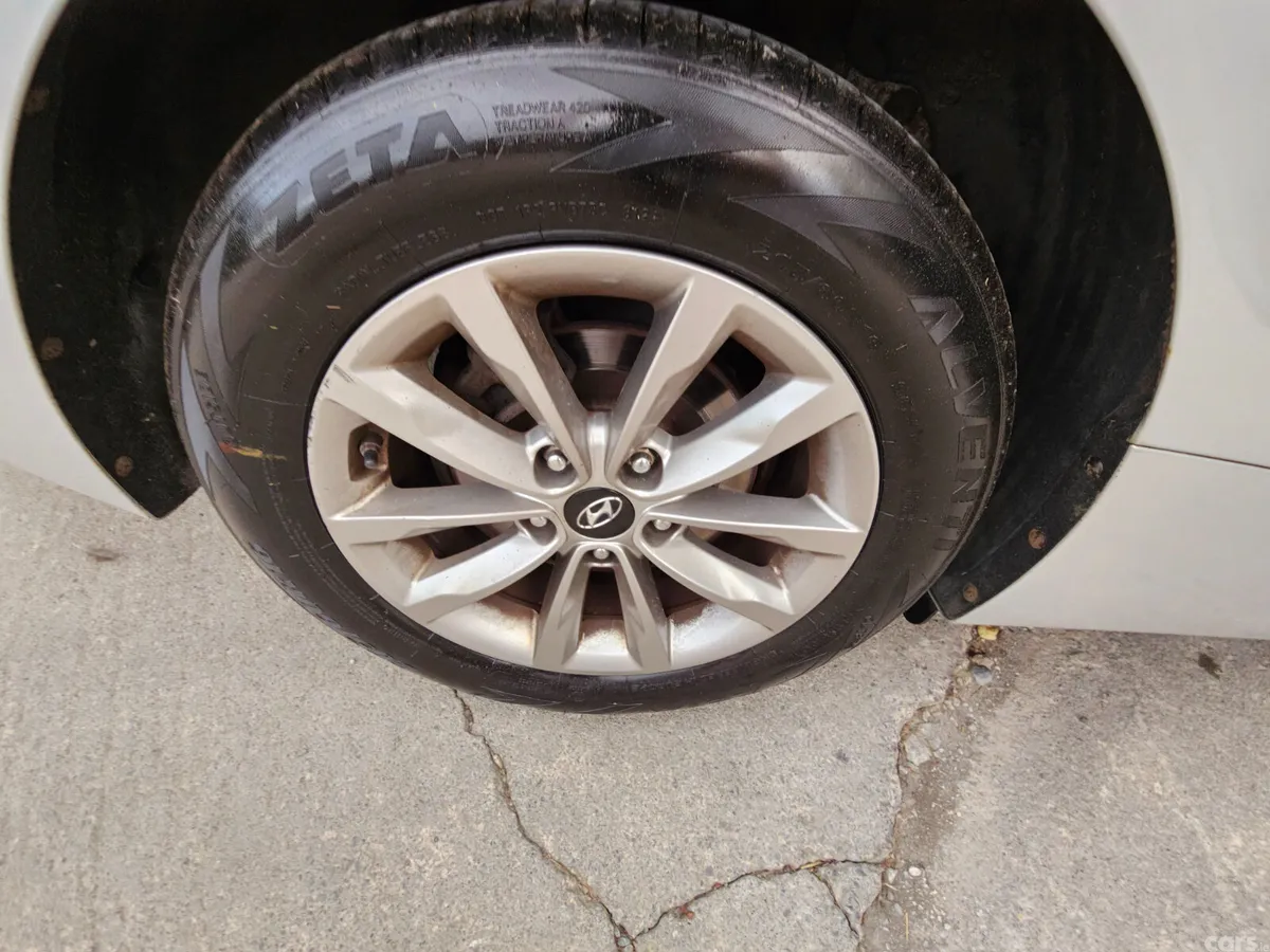 Hyundai i40 Saloon, Diesel, 2016, Silver