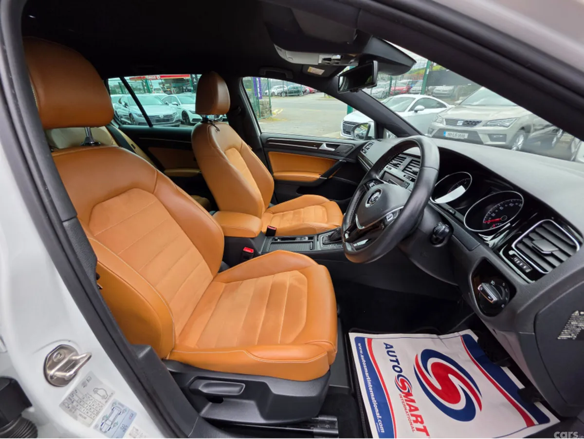 Volkswagen Golf Hatchback, Petrol, 2016, White