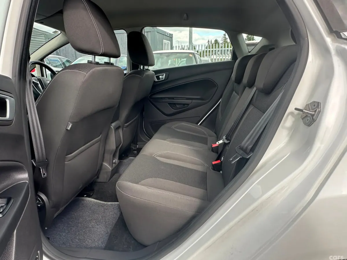 Ford Fiesta Hatchback, Petrol, 2016, White