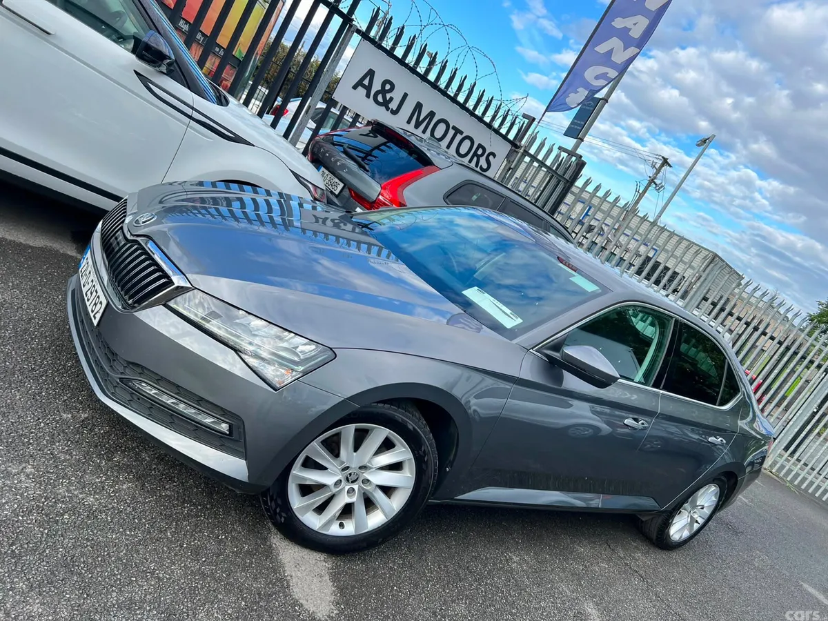 Skoda Superb Saloon, Diesel, 2022, Grey