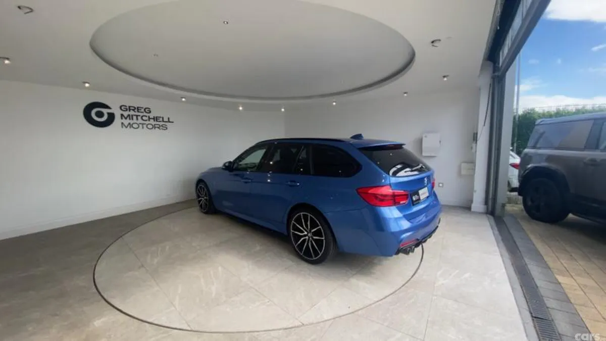 BMW 3-Series Estate, Diesel, 2018, Blue
