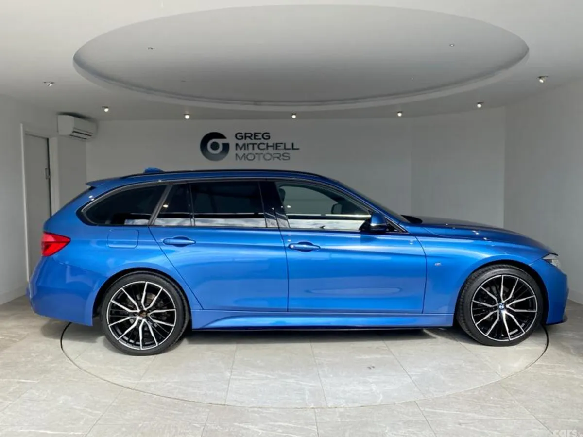 BMW 3-Series Estate, Diesel, 2018, Blue