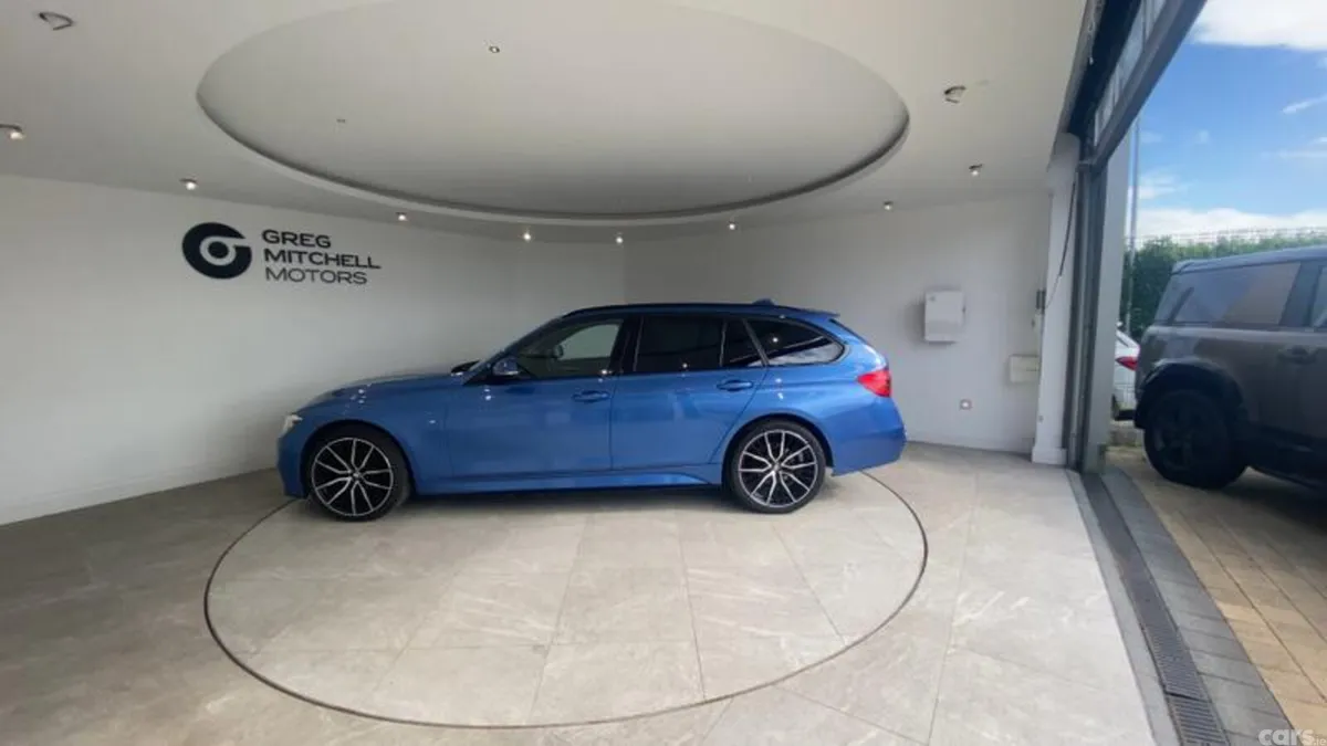 BMW 3-Series Estate, Diesel, 2018, Blue