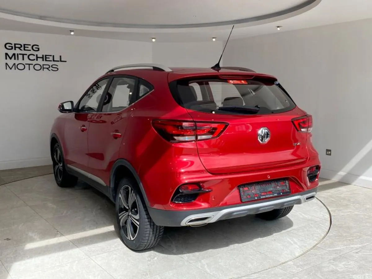 MG ZS SUV, Petrol, 2022, Red