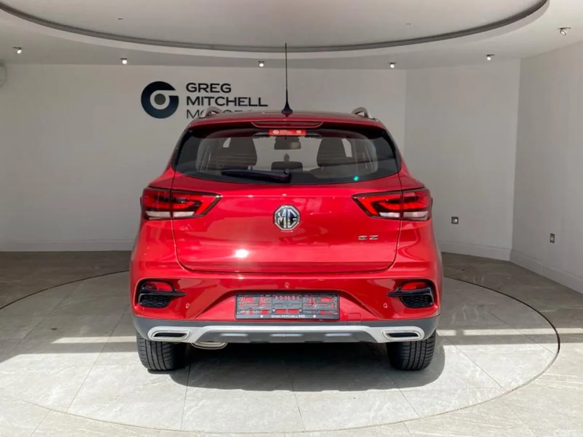 MG ZS SUV, Petrol, 2022, Red