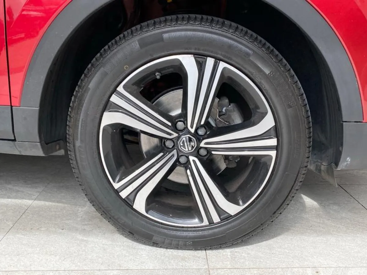 MG ZS SUV, Petrol, 2022, Red