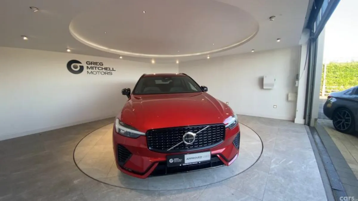 Volvo XC60 SUV, Diesel Hybrid, 2023, Red