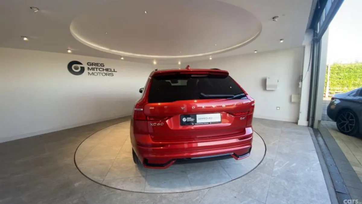 Volvo XC60 SUV, Diesel Hybrid, 2023, Red