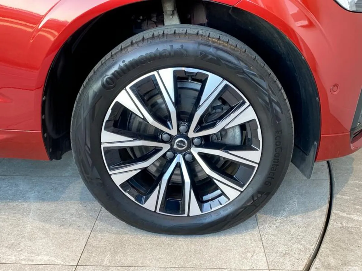 Volvo XC60 SUV, Diesel Hybrid, 2023, Red