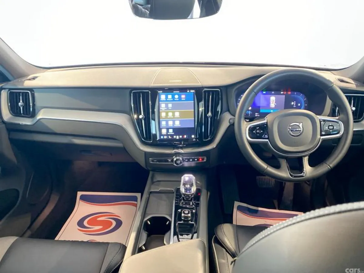 Volvo XC60 SUV, Diesel Hybrid, 2023, Red
