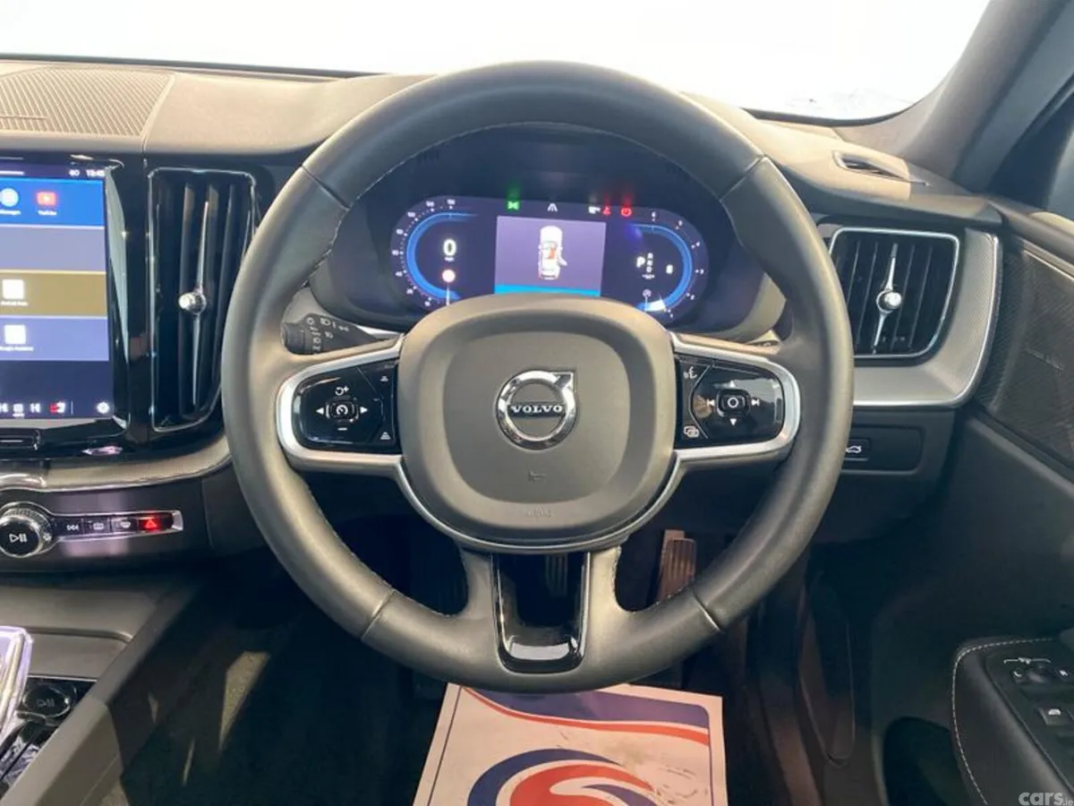 Volvo XC60 SUV, Diesel Hybrid, 2023, Red