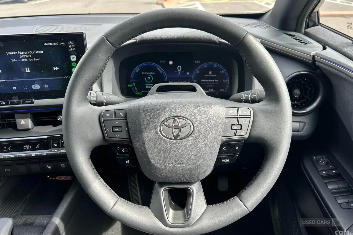 Toyota C-HR SUV, Petrol Hybrid, 2026, White