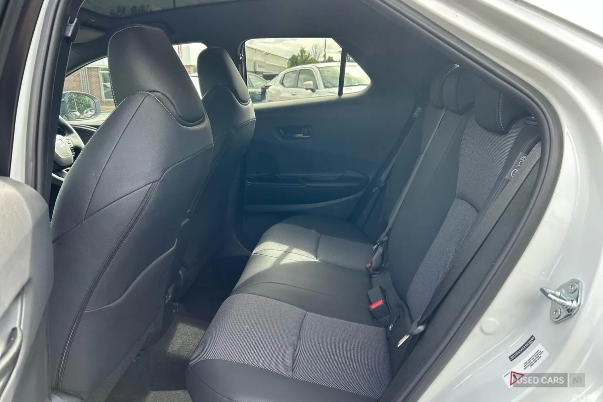 Toyota C-HR SUV, Petrol Hybrid, 2026, White