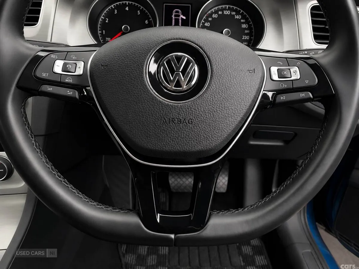 Volkswagen Golf , Petrol, 2014, Blue