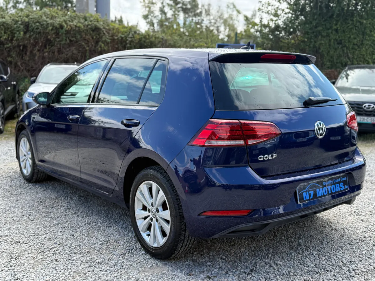 Volkswagen Golf Hatchback, Petrol, 2017, Navy