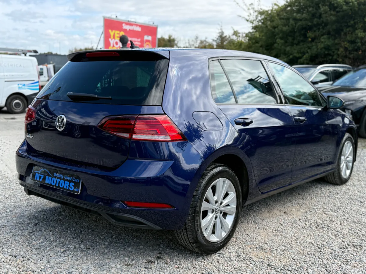 Volkswagen Golf Hatchback, Petrol, 2017, Navy