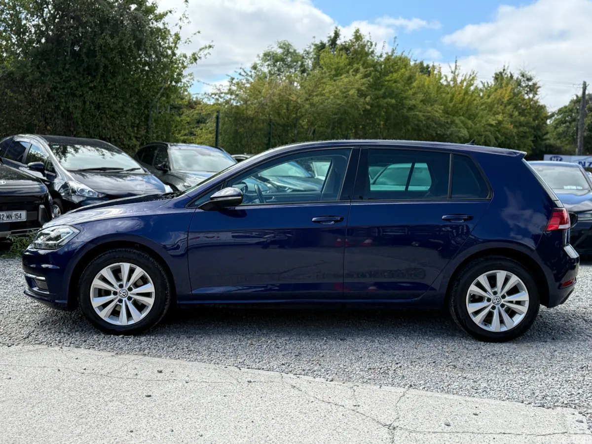 Volkswagen Golf Hatchback, Petrol, 2017, Navy
