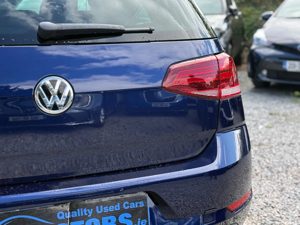 Volkswagen Golf Hatchback, Petrol, 2017, Navy