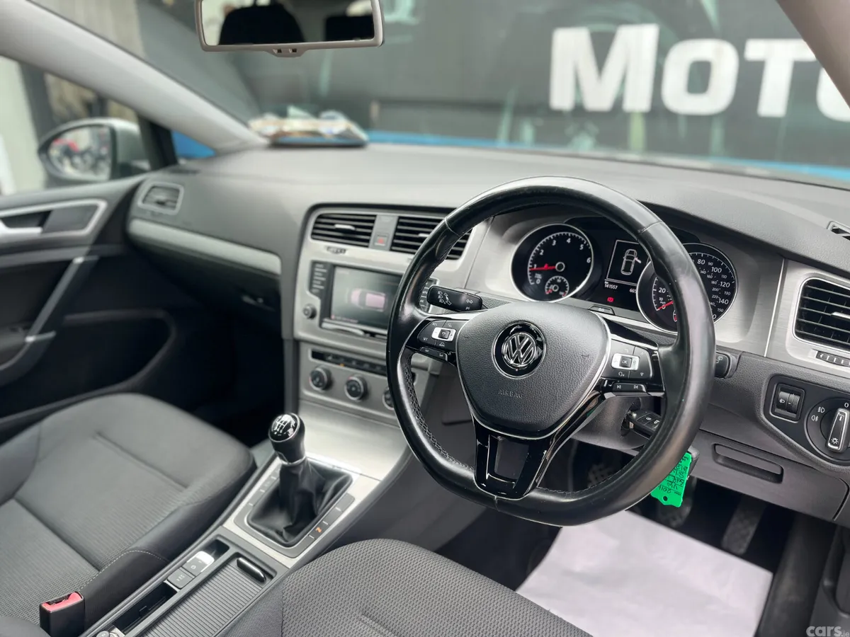 Volkswagen Golf Hatchback, Petrol, 2016, Silver