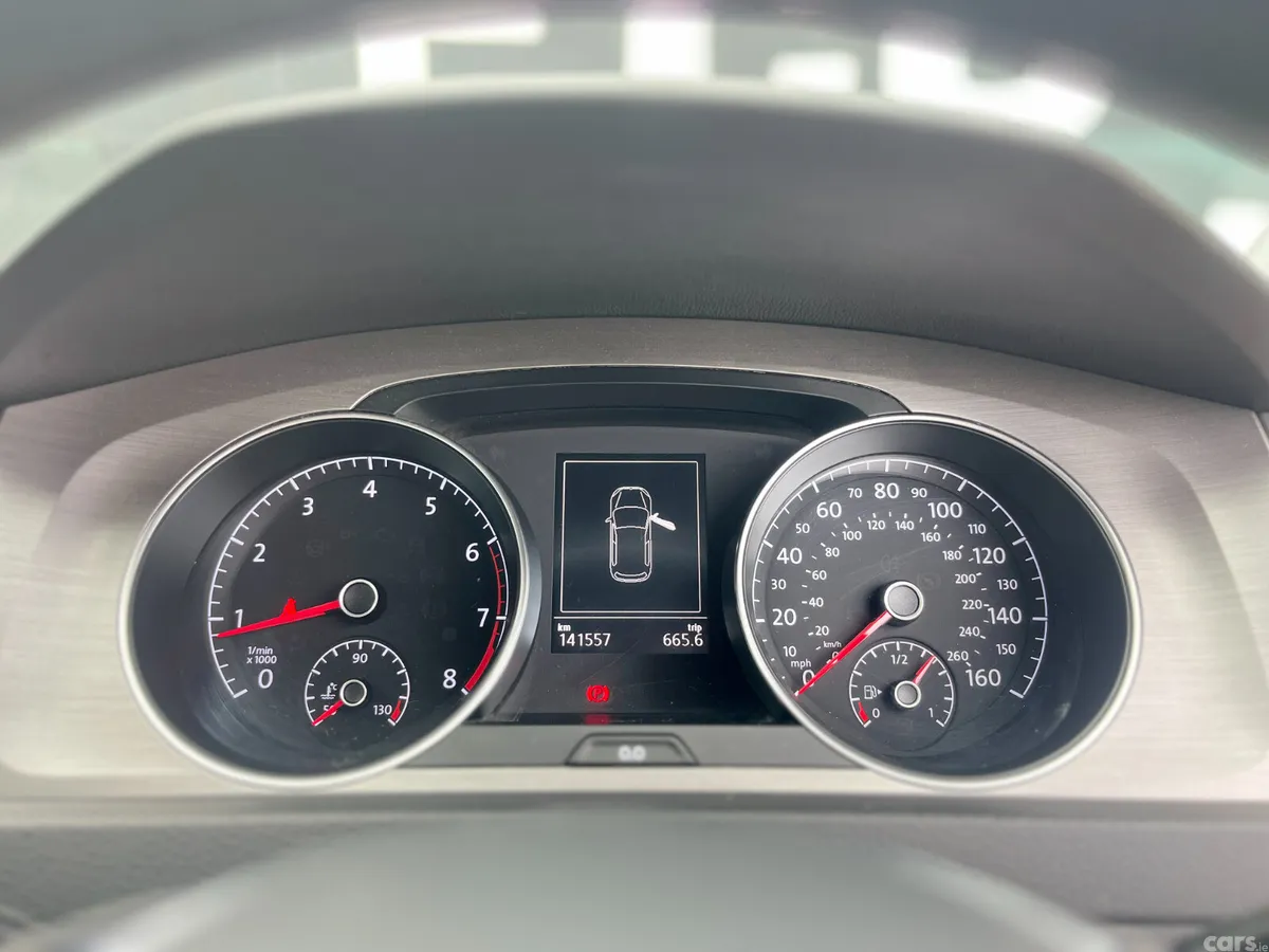 Volkswagen Golf Hatchback, Petrol, 2016, Silver