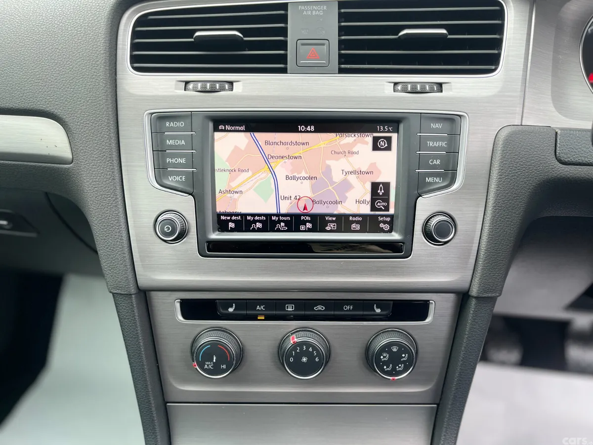 Volkswagen Golf Hatchback, Petrol, 2016, Silver