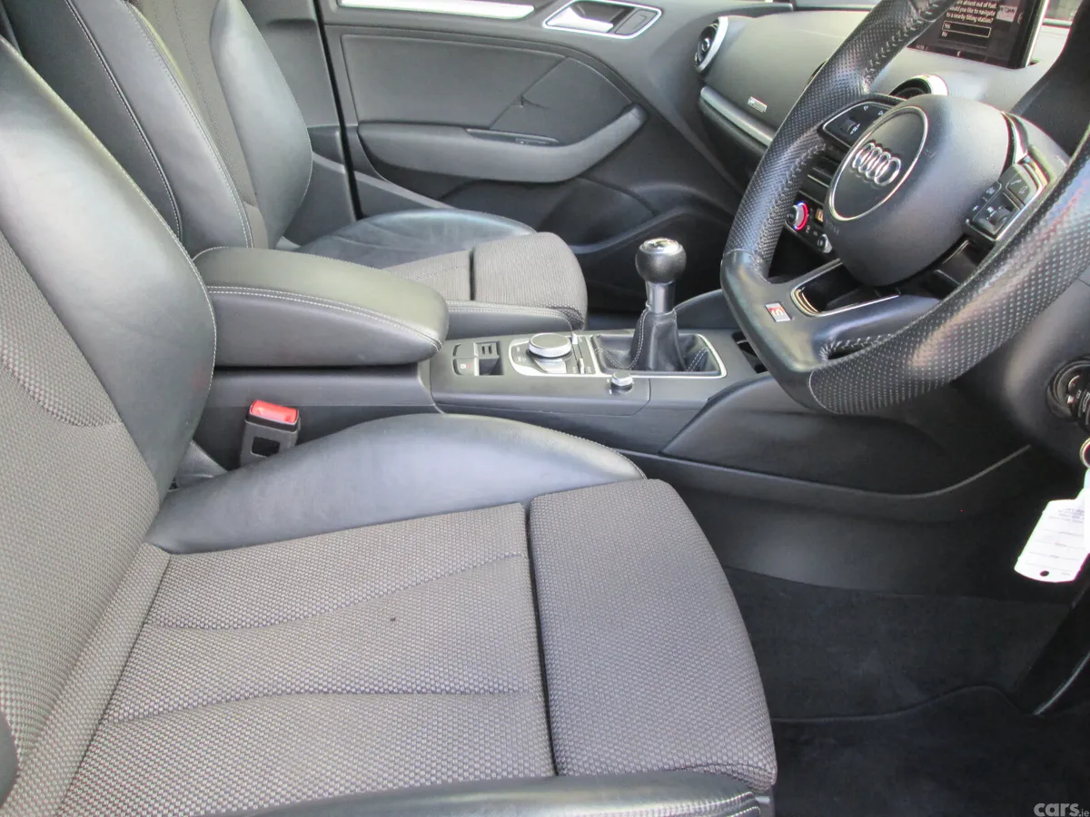 Audi A3 Hatchback, Diesel, 2017, Grey