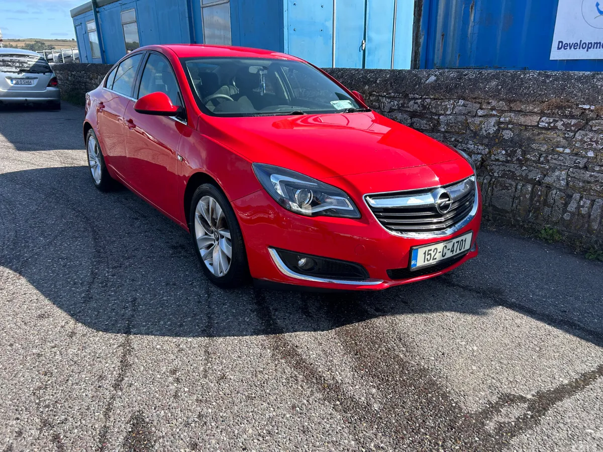 Opel Insignia Saloon, Diesel, 2015, Red