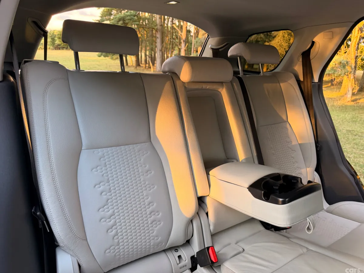 Land Rover Discovery Sport SUV, Diesel, 2019, Black
