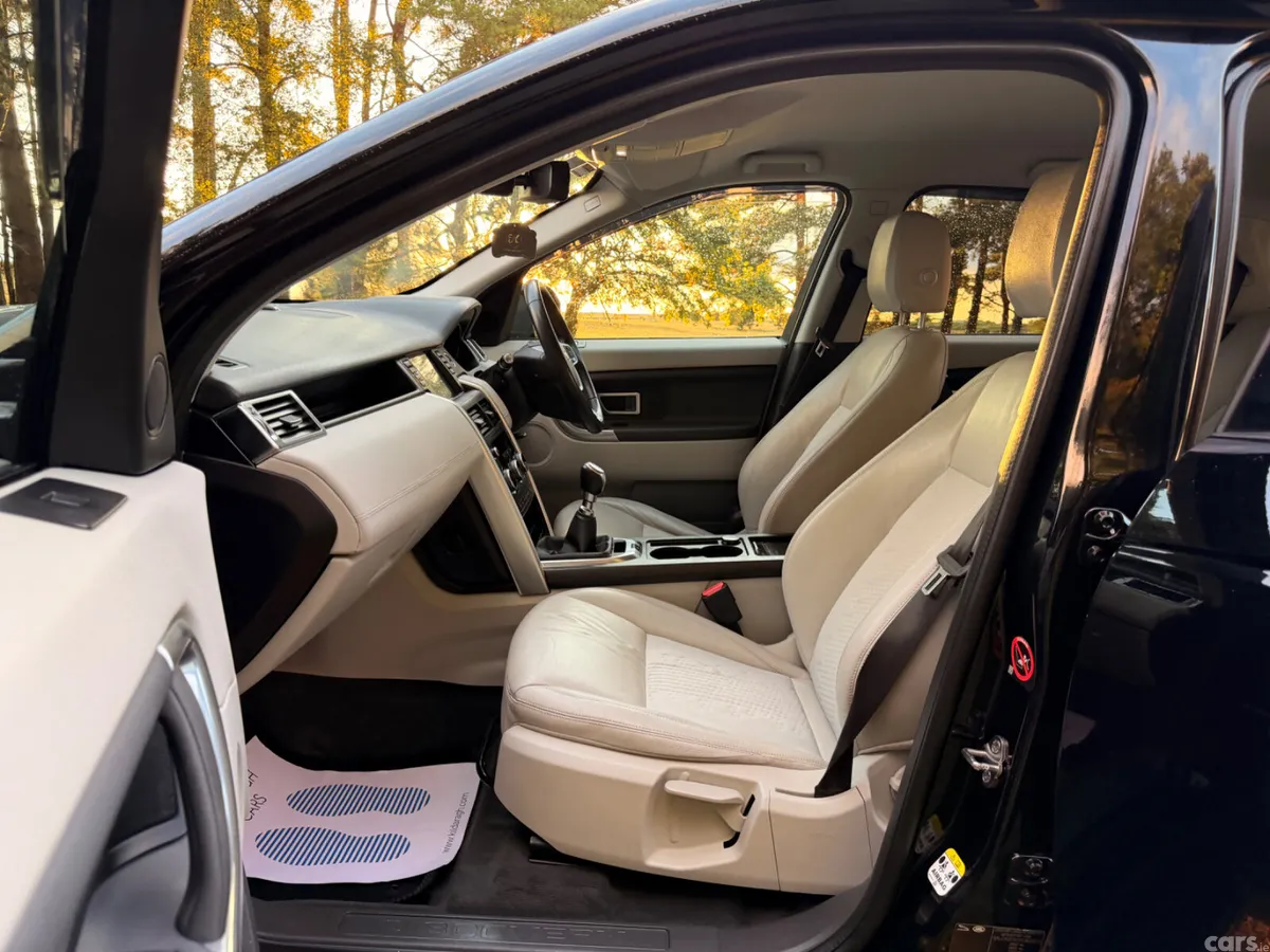 Land Rover Discovery Sport SUV, Diesel, 2019, Black