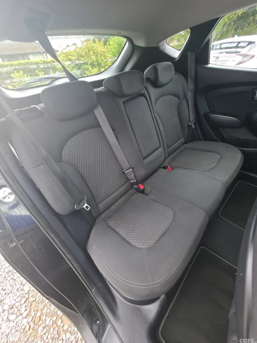 Hyundai ix35 SUV, Diesel, 2012, Black