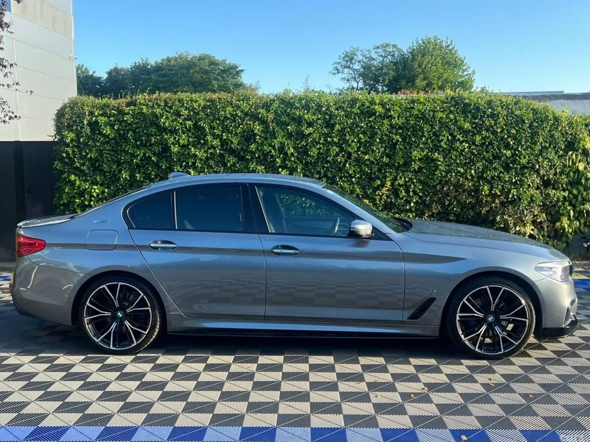 BMW 5-Series Saloon, Petrol Plug-in Hybrid, 2017, Grey