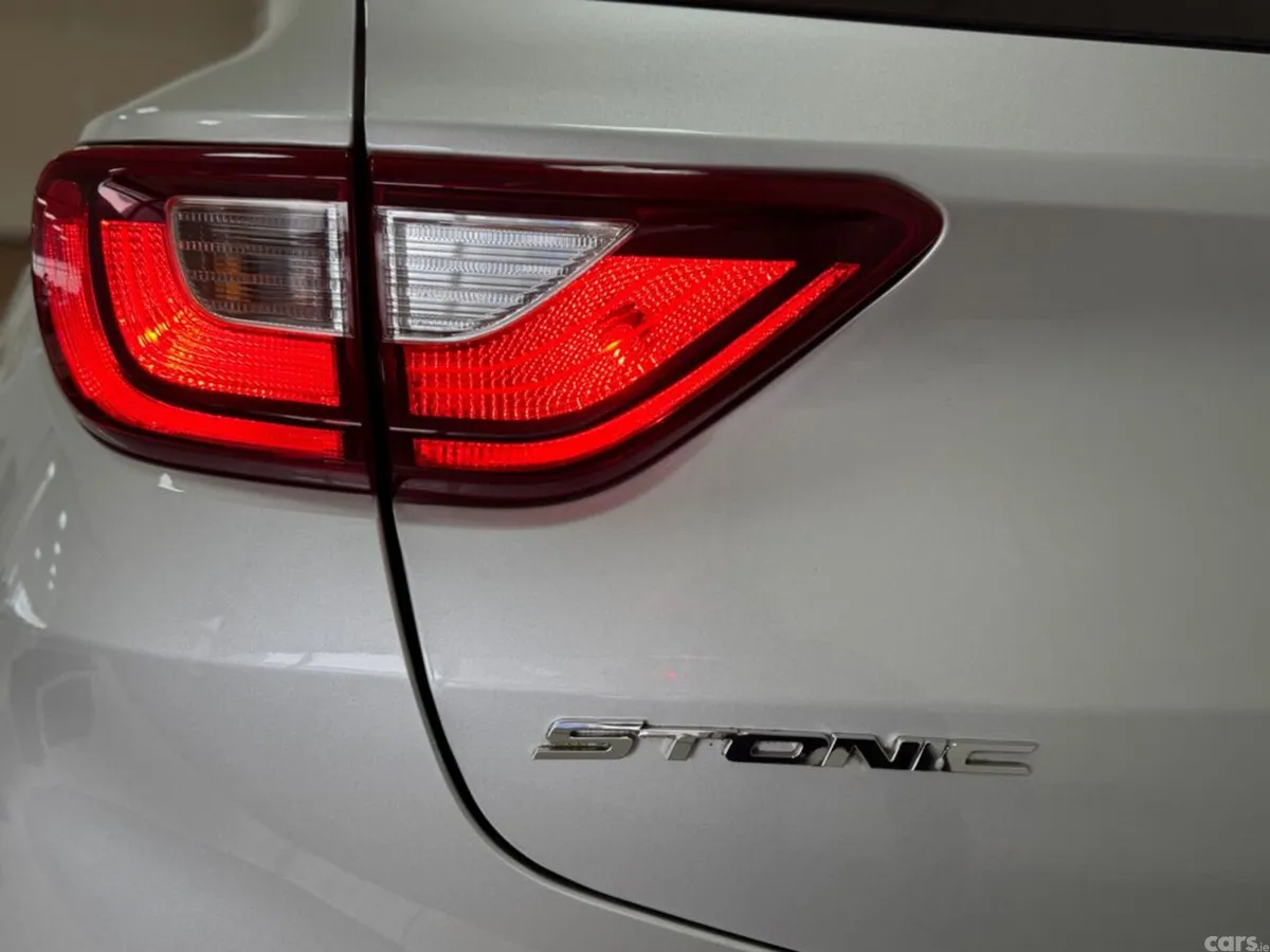 Kia Stonic Estate, Petrol, 2021, Grey